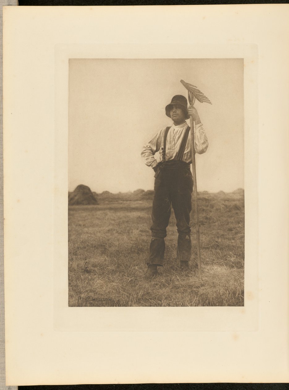Haymaker z grabiami. [Norfolk]. autorstwa Peter Henry Emerson