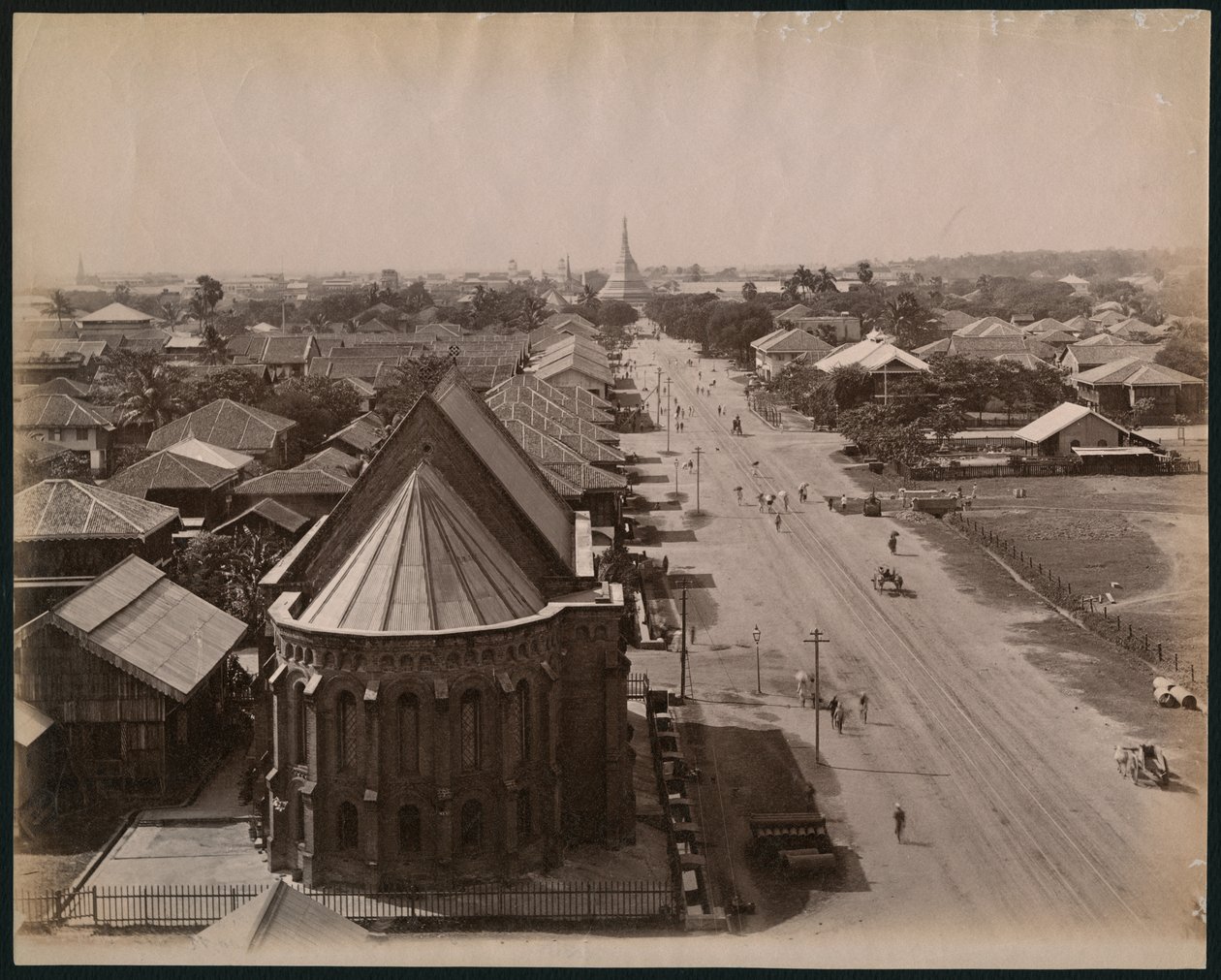 Widok na Rangun, Birma, ok. 1880 (druk albumowy) autorstwa Philip Adolphe Klier