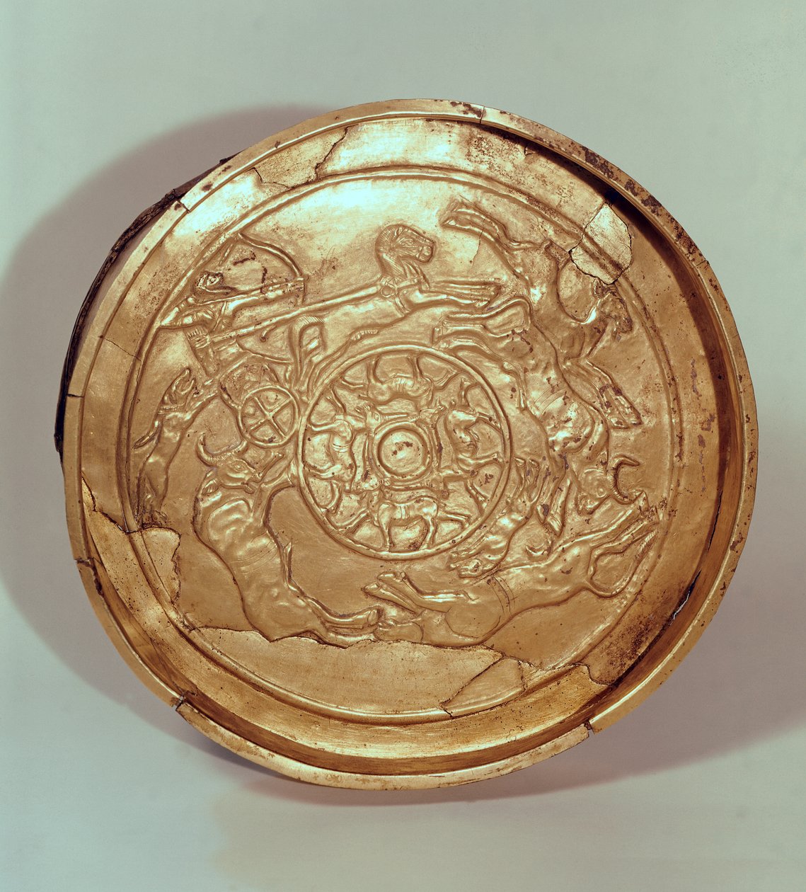 Naczynie ze sceną polowania, z Ras Shamra, Ugarit, ok. 1250-1150 pne (złoto) autorstwa Phoenician