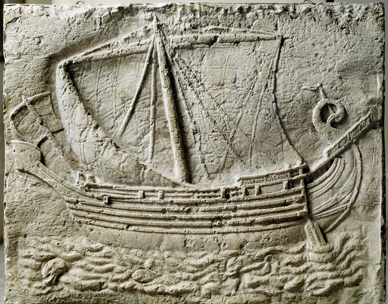 Sztuka fenicka: płaskorzeźba sarkofagu przedstawiająca statek handlowy - Ze starego portu Sydon (Saidoon) w Libanie - Paryż, musee du Louvre - Fenicki statek handlowy - Detal reliefu kamiennego sarkofagu znalezionego w Sydonie (Liban) - Luwr , Paryż autorstwa Phoenician Phoenician