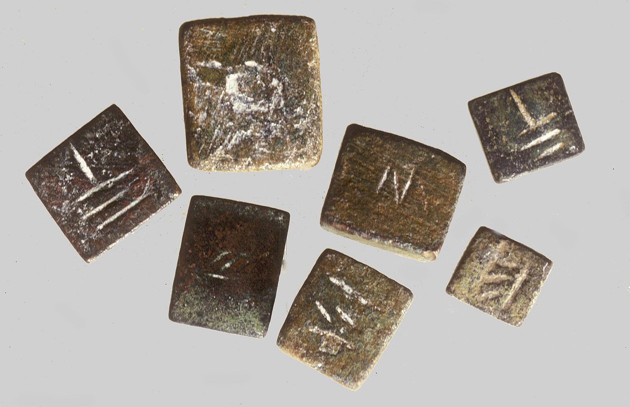 Wagi wpisane z ich indywidualną wagą (brąz) autorstwa Phoenician Phoenician