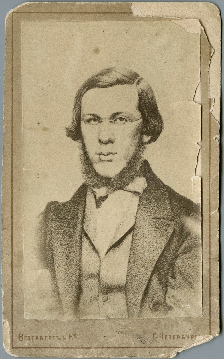 Nikołaj Aleksandrowicz Dobrolyubov 1836-1861, Między 1865 a 1900 autorstwa Photo studio Wesenberg