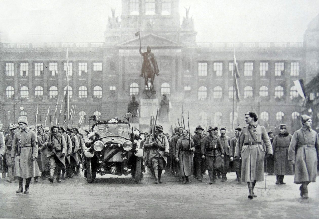 Czeskie wojska towarzyszą prezydentowi Thomasowi Masarykowi w Pradze, 25 grudnia 1918 (zdjęcie czarno-białe) autorstwa Photographer Czech