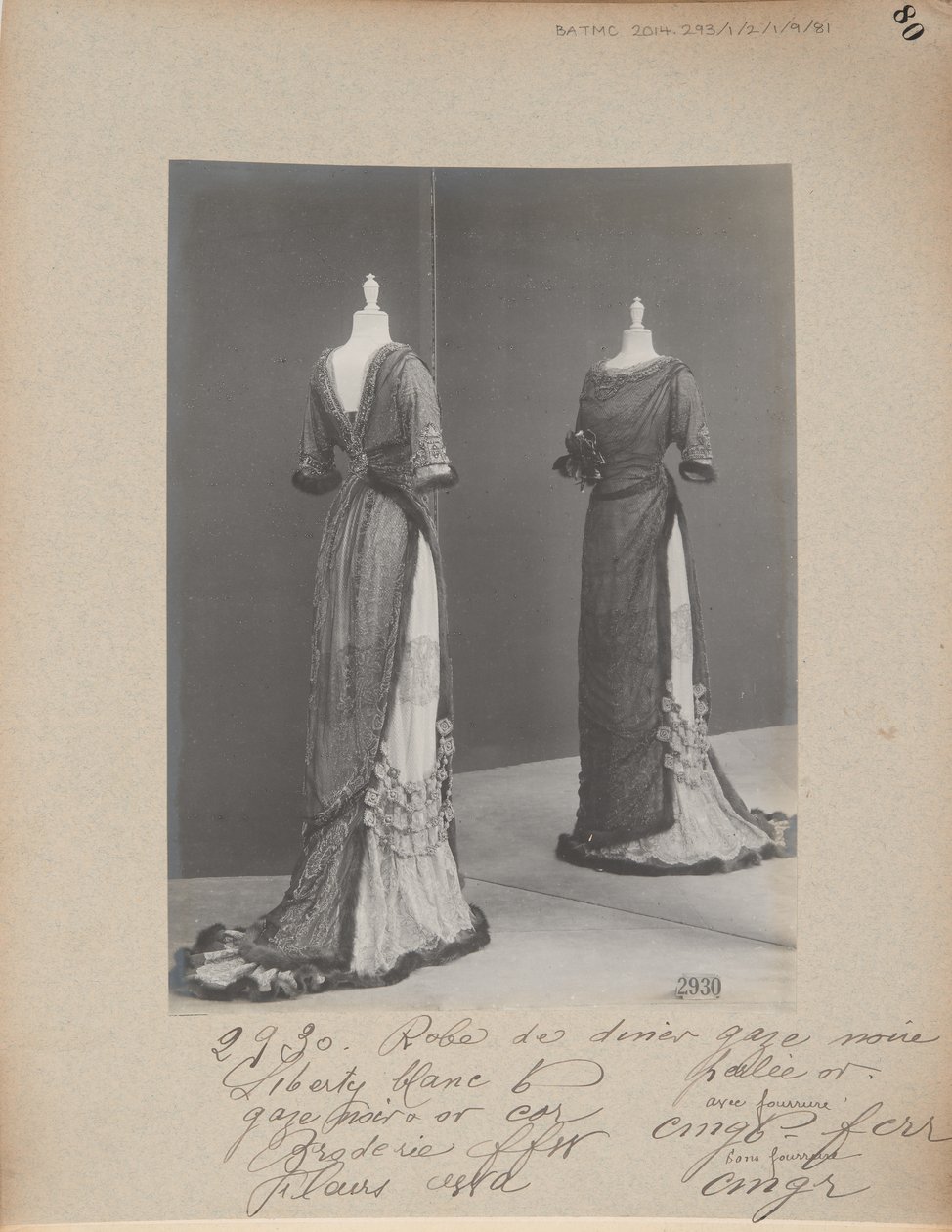 Strona albumu: House of Worth, suknia obiadowa autorstwa Photographer French