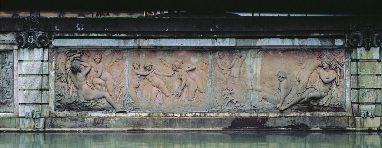 Kąpielowe Nimfy, płaskorzeźba z Bain des Nymphes, części Allee D