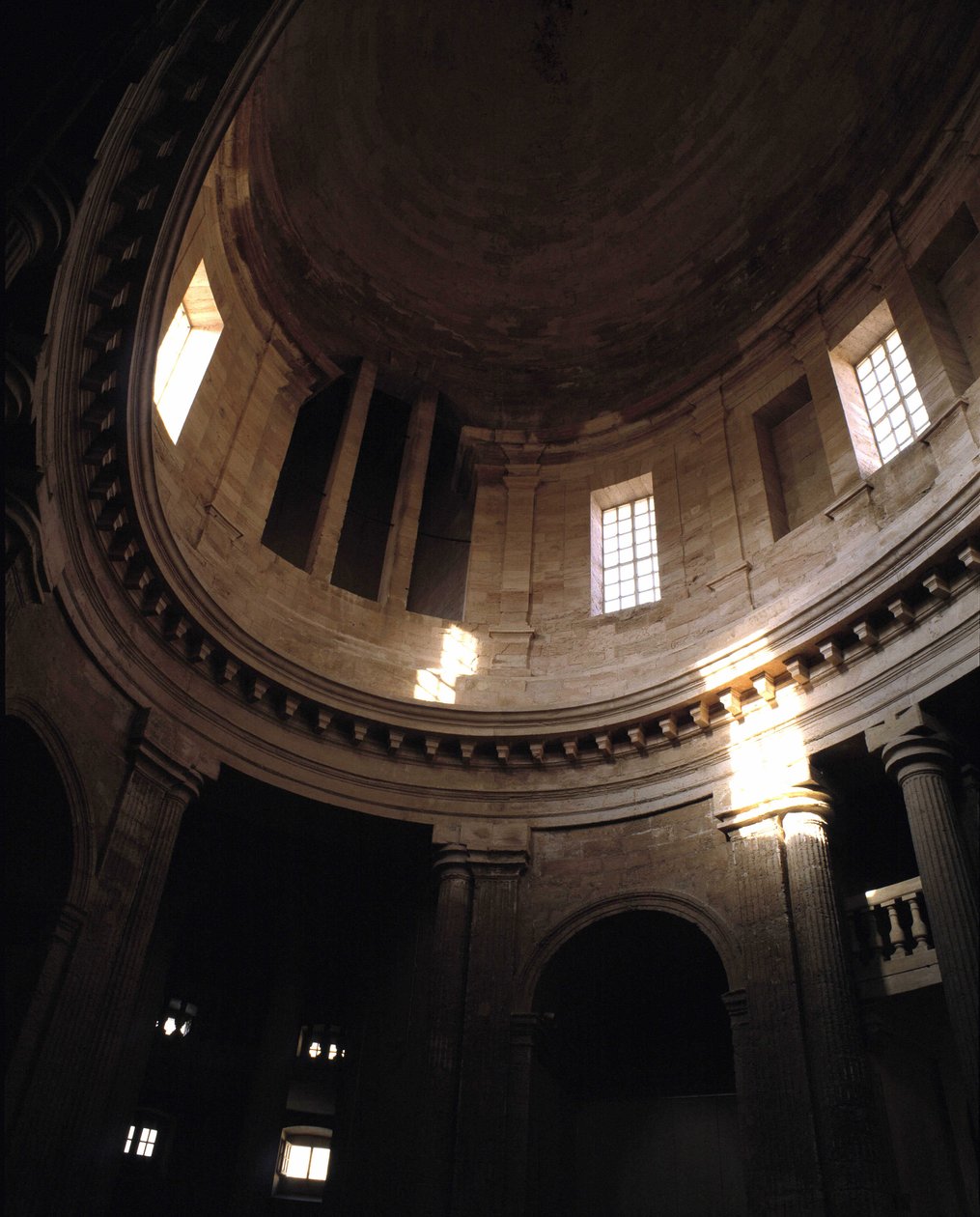 Architektura barokowa: Kaplica Starej Charyta (1679 - 1707), klasztor w Marsylii, autorstwa architekta Pierre