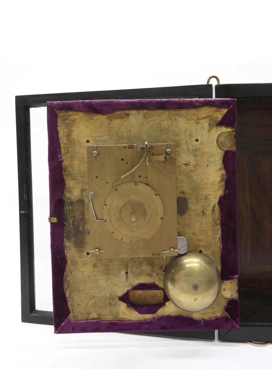 Tył cyferblatu i mechanizm zegara stołowego, ok. 1660 (drewno i mosiądz) autorstwa Pieter Visbach