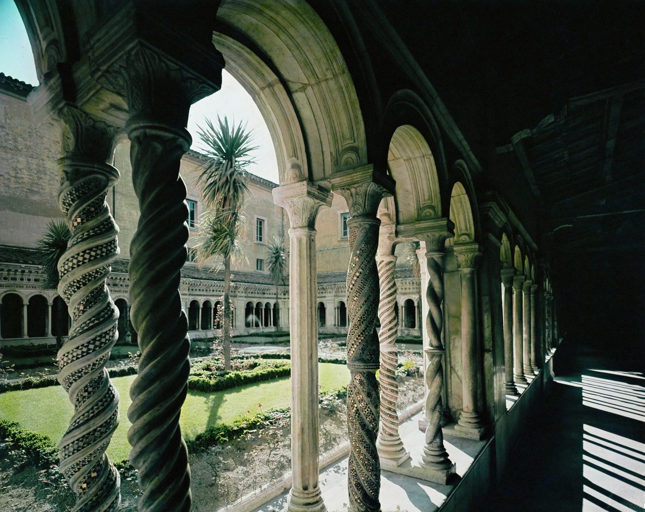 Klasztory San Paolo Fuori le Mura autorstwa Pietro Vassalletto