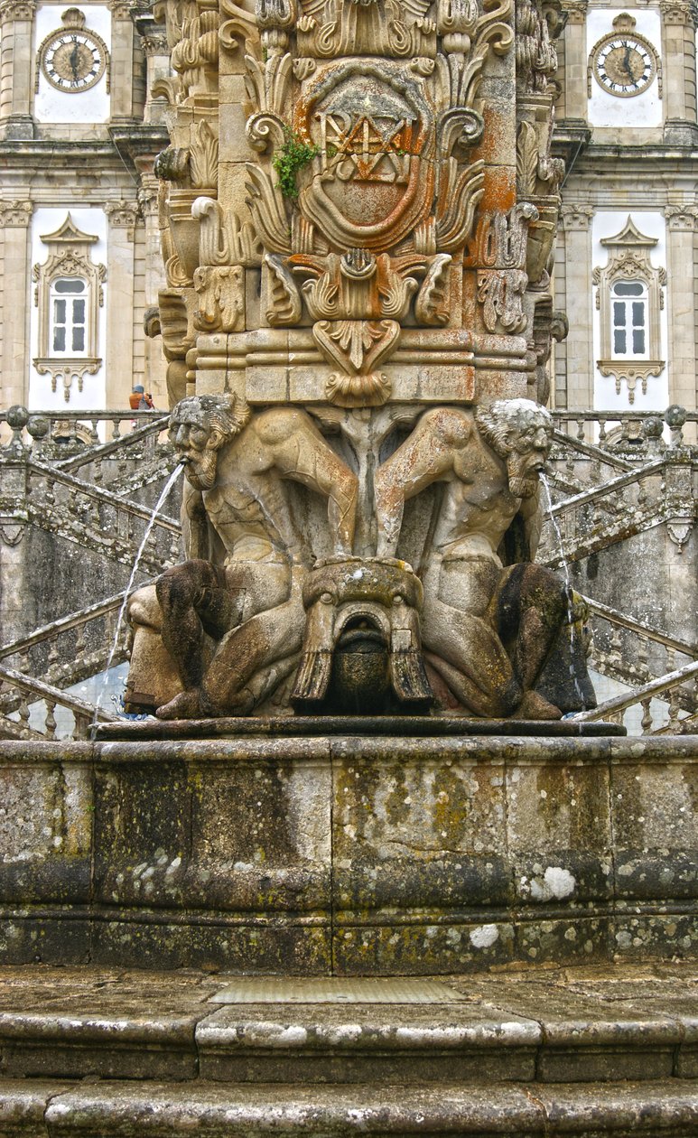 Mityczne Atlanty u podstawy obelisku, Lamego, Portugalia. 1738 (granit) autorstwa Portuguese School