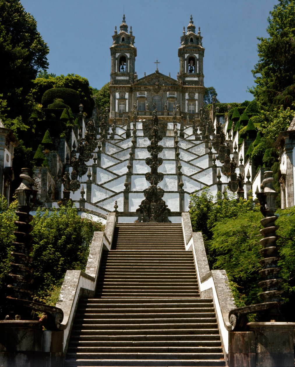 Widok na sanktuarium Bom Jesus do Monte autorstwa Portuguese School