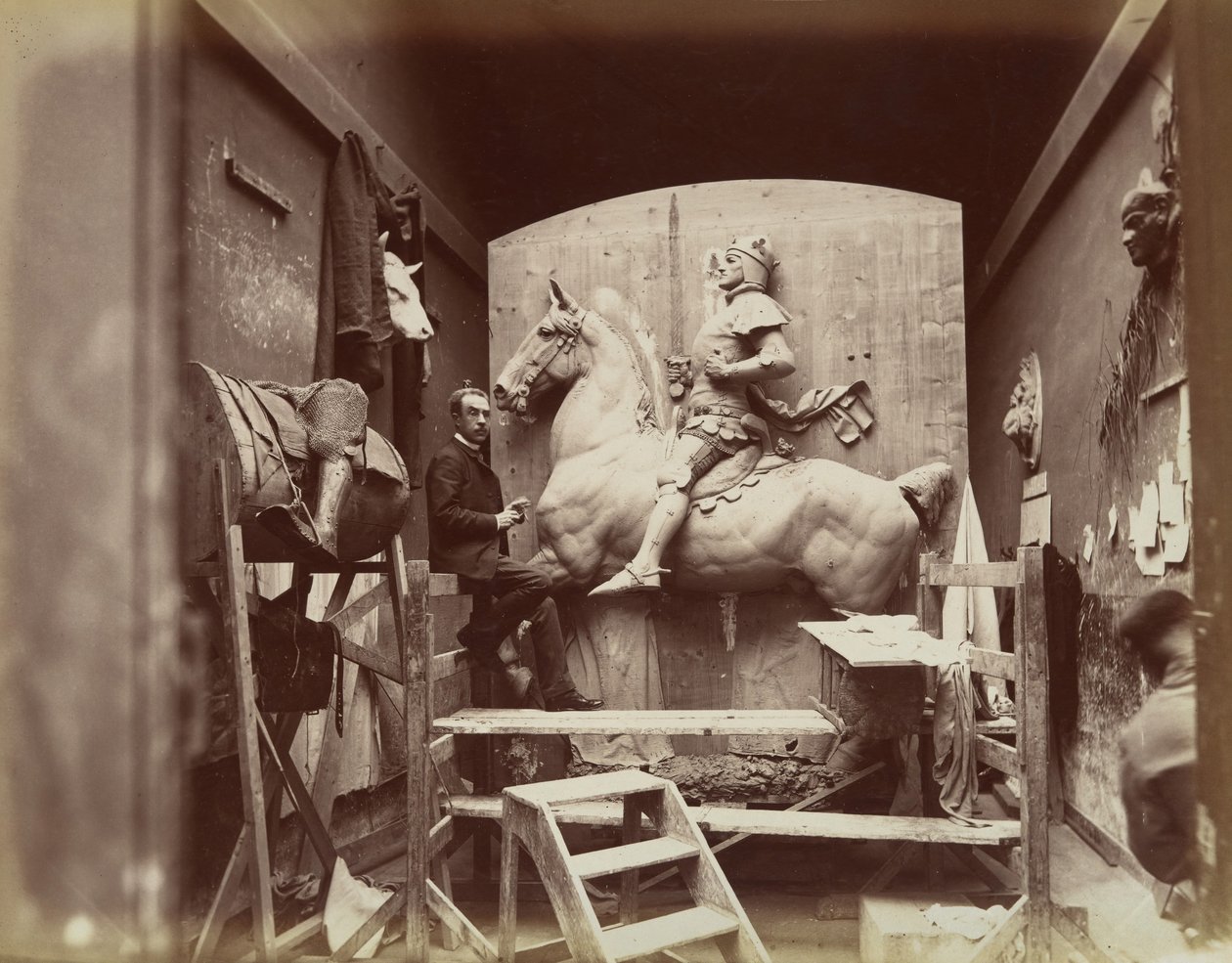 [Emmanuel Frémiet], lata 80.-90. autorstwa Possibly by Edmond Bénard
