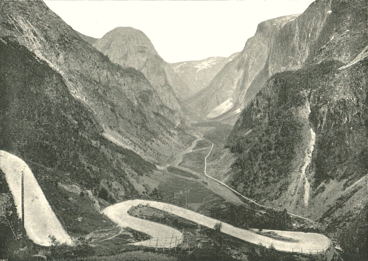Droga Zig-Zag i wodospady, Stalheim, Norwegia, 1895. autorstwa Poulton and Co