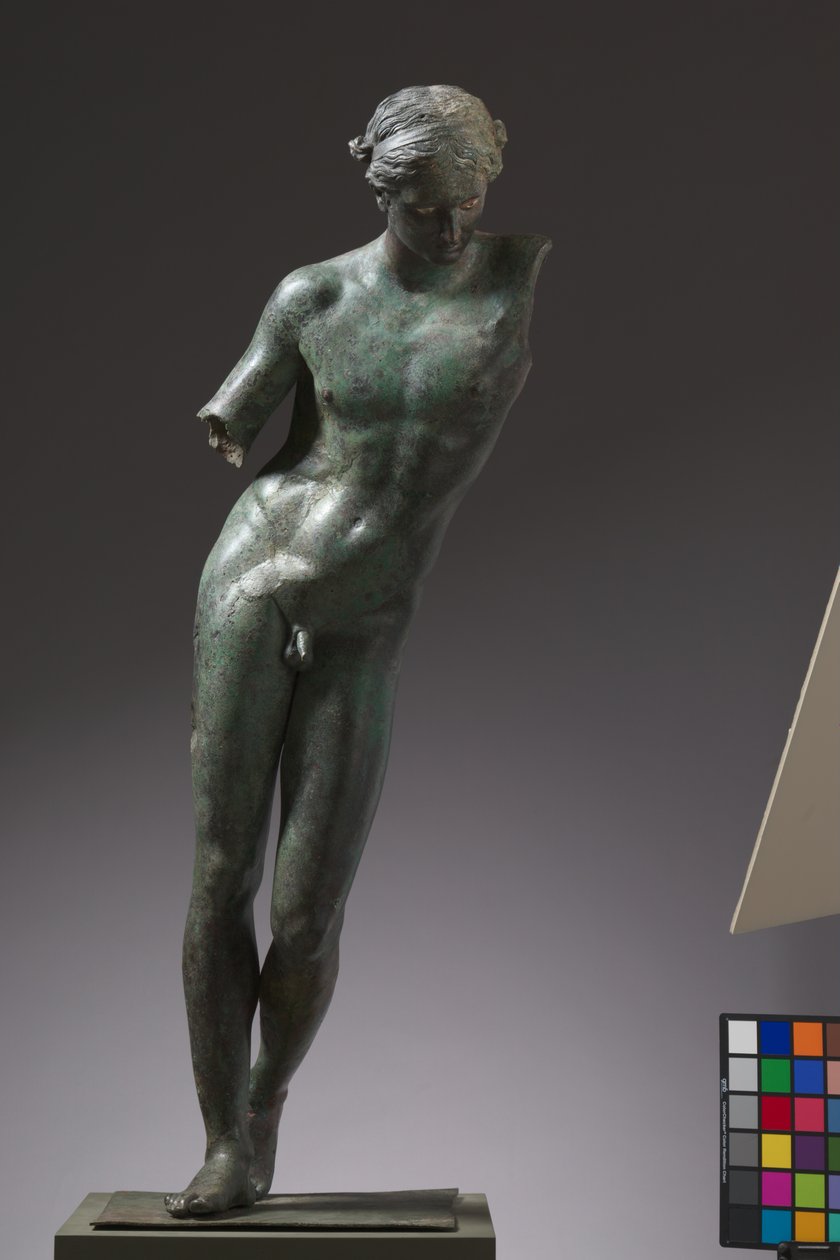 Apollo pogromca Pythona, ok. 350 pne (inkrustacja z brązu, miedzi i kamienia) autorstwa Praxiteles