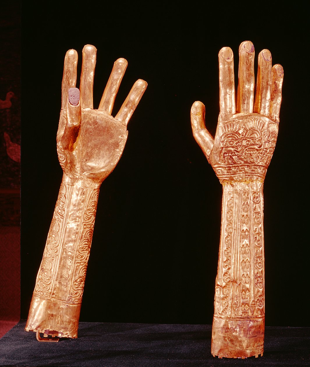 Pozłacana broń, kultura lambayeque-Sican, 700-1100 (złoto i srebro) autorstwa Pre Columbian