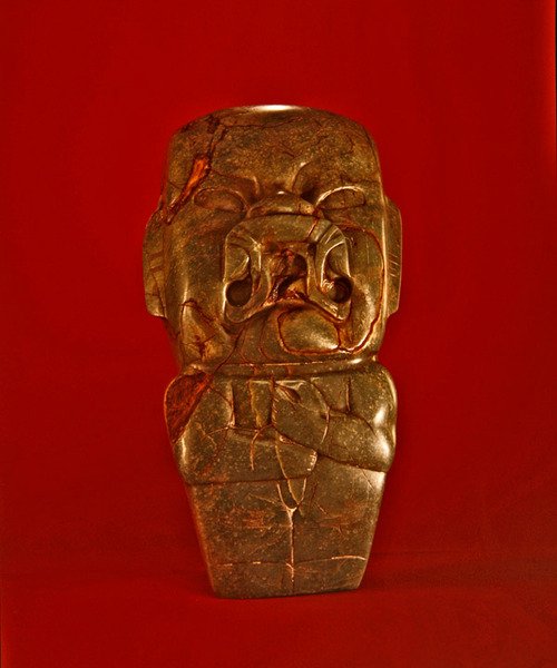 Topór Kunza (półprzezroczysty, matowy, niebiesko-zielony jadeit) autorstwa Pre Columbian Pre Columbian