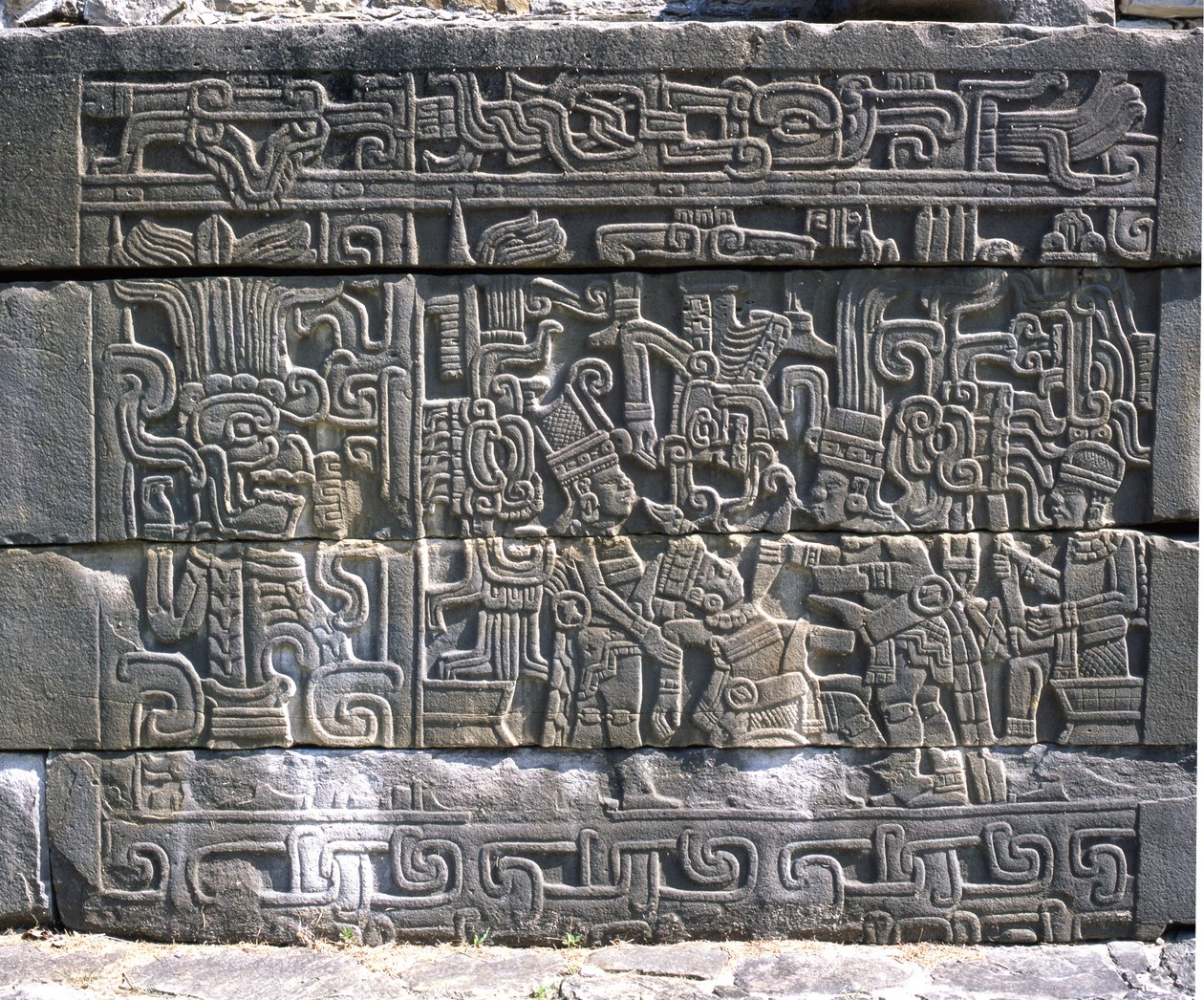 Płaskorzeźba północno-wschodnia, północna ściana, południowa sala balowa, okres późnej klasyki autorstwa Pre Columbian