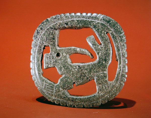 Ażurowa plakietka zwierzęca, z Guacimo, okolice Linea Vieja (barwny średni zielony jadeit) autorstwa Pre Columbian Pre Columbian