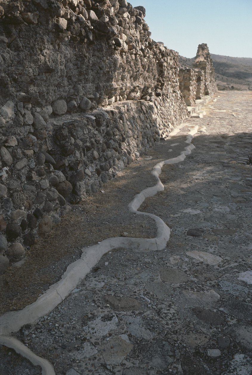 Pozostałości murów miejskich, późny okres poklasyczny autorstwa Pre Columbian