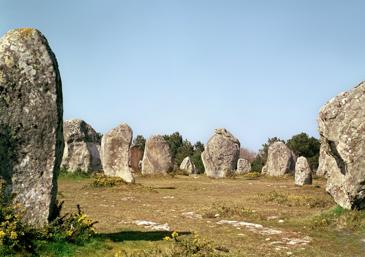 Ustawienie stojących kamieni, okres megalityczny, IV-III tysiąclecie p.n.e. autorstwa Prehistoric
