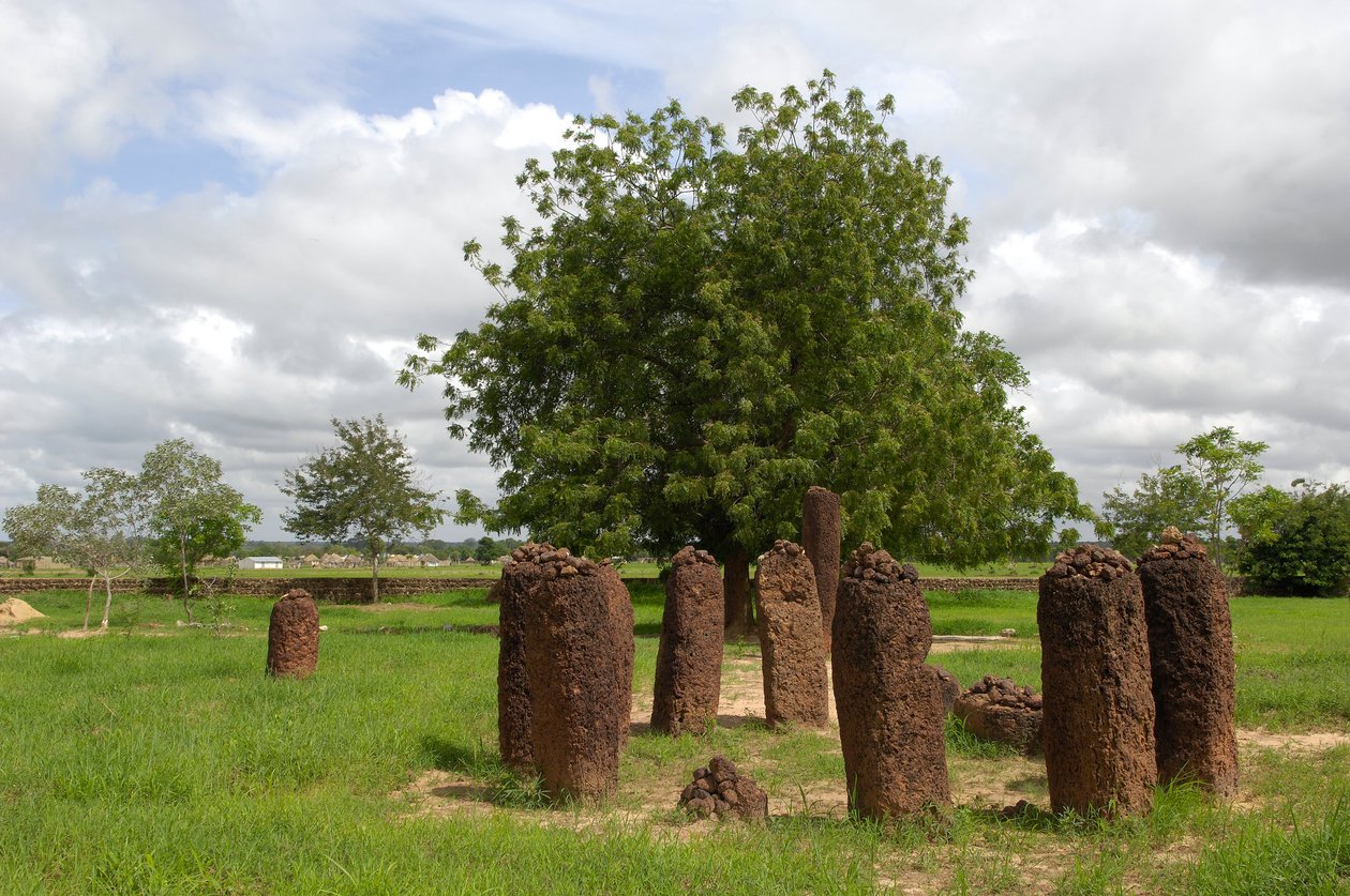 Prehistoria: Megalityczny krąg kamieni z Wassu w Gambii (foto) autorstwa Prehistoric Prehistoric