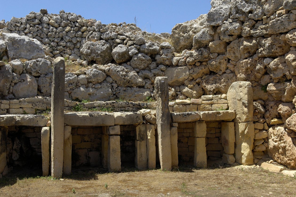 Prehistoria: widok megalitycznej świątyni Ggantija, datowanej na neolit ​​(3500-2600 pne), wyspa Gozo, Malta (zdjęcie) autorstwa Prehistoric Prehistoric