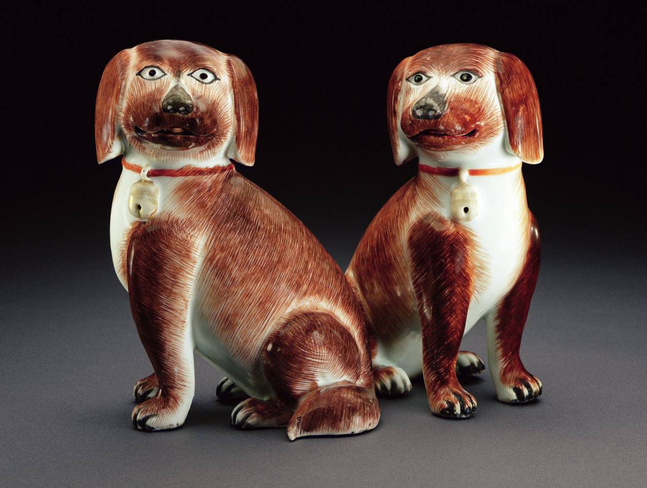 Para siedzących spanieli, ok. 1760 (porcelana) autorstwa Qing Dynasty Chinese School