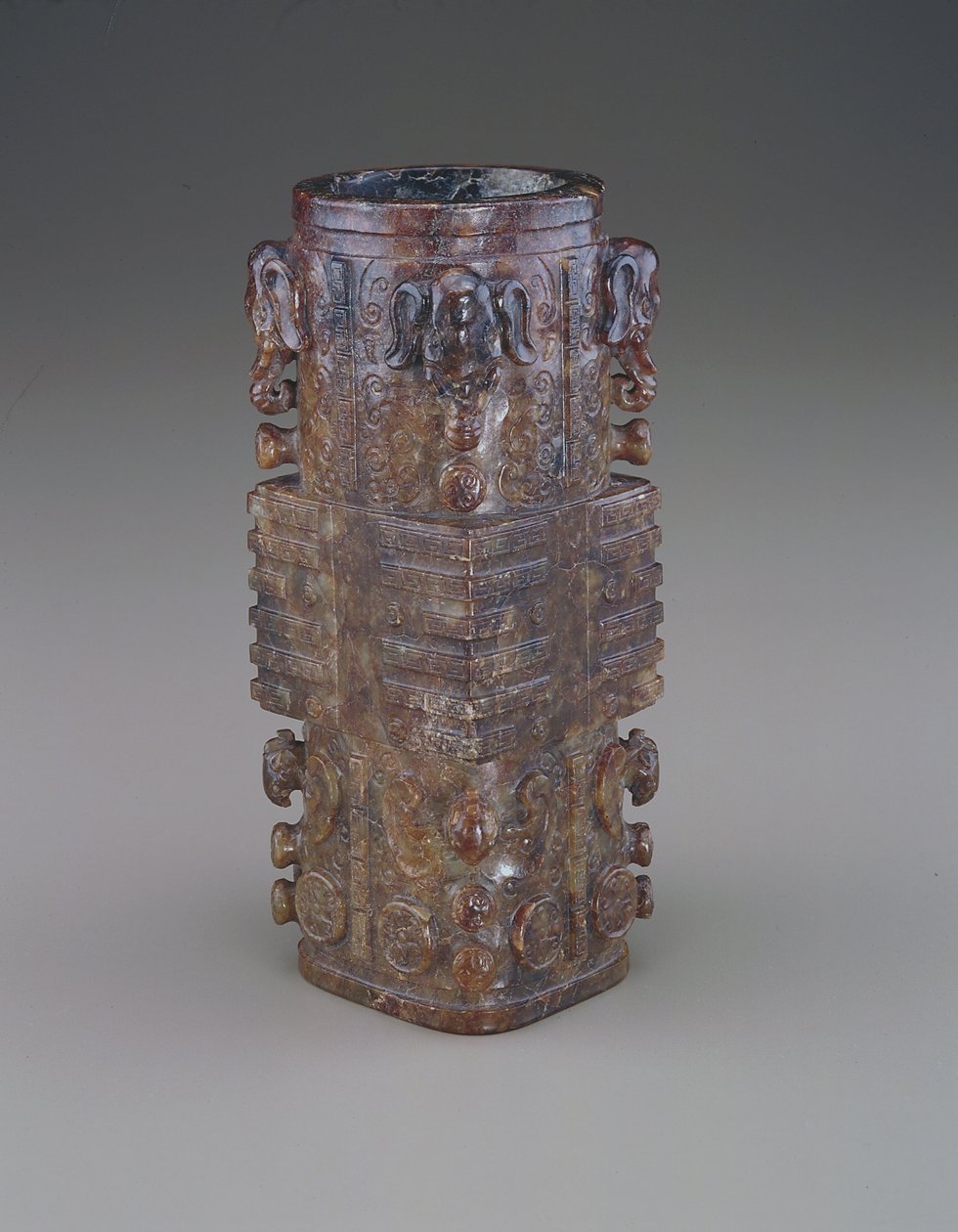 Cong (jade) autorstwa Qing Dynasty Chinese School