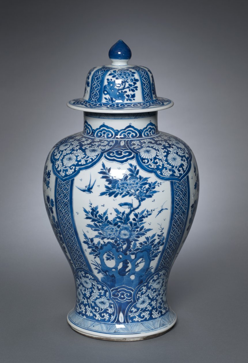 Wazon z pokrywą, 1662-1722 autorstwa Qing Dynasty Chinese School
