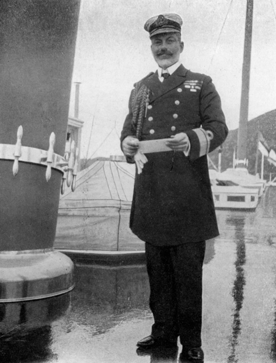 Komandor Sir Archibald Milne 1855-1938, 1908. autorstwa Queen Alexandra