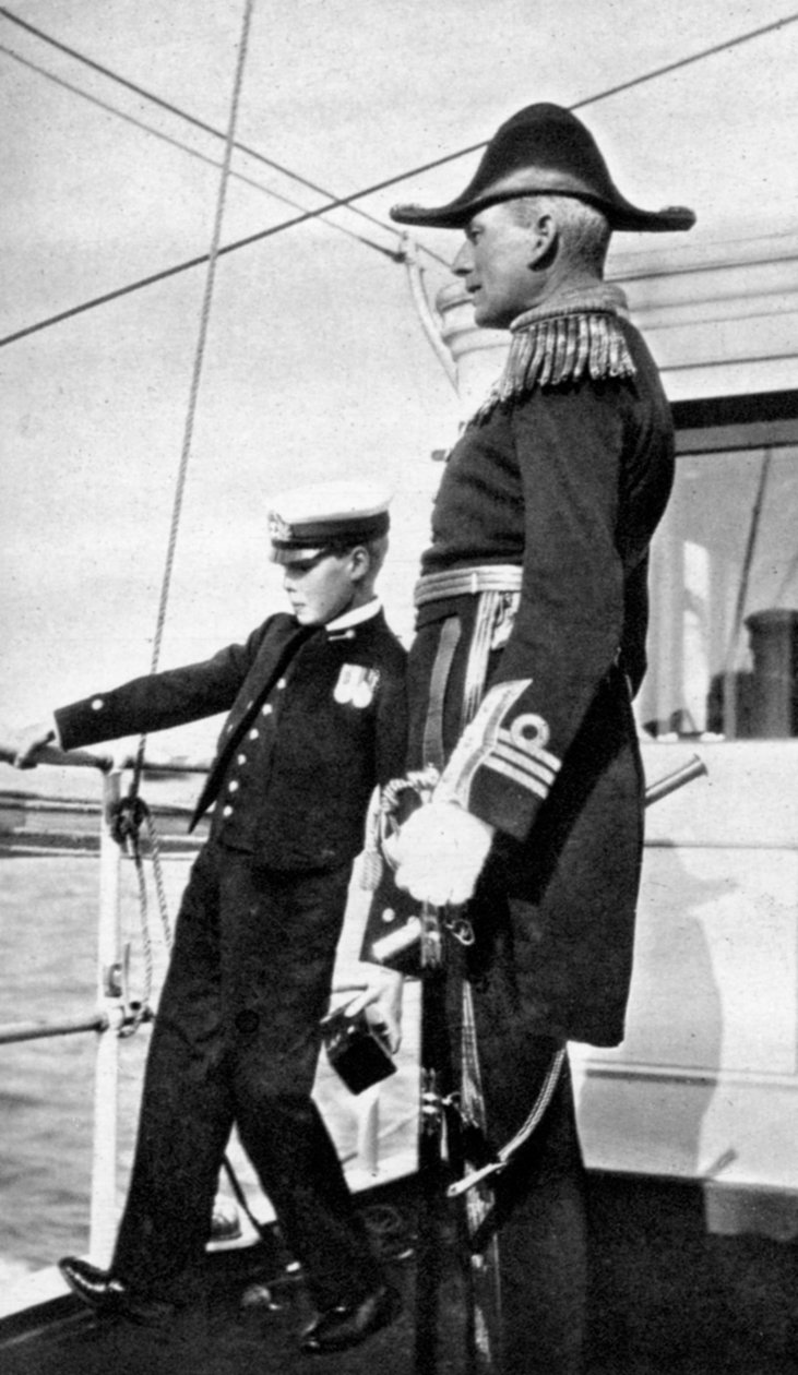 Książę Edward 1894-1972, przyszły król Edward VIII, z Sir Charlesem Custem, 1908. autorstwa Queen Alexandra