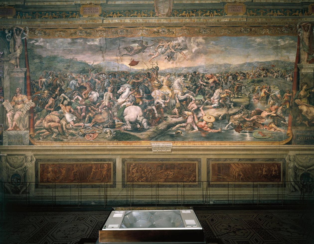 Fresk Raffaello Sanzio (1483-1520) i zwolenników (1517-1524), przedstawiający bitwę pod Ponte Milvio, Sala di Costantino, Pokoje Watykańskie, Pałac Watykański, Watykan. autorstwa Raphael