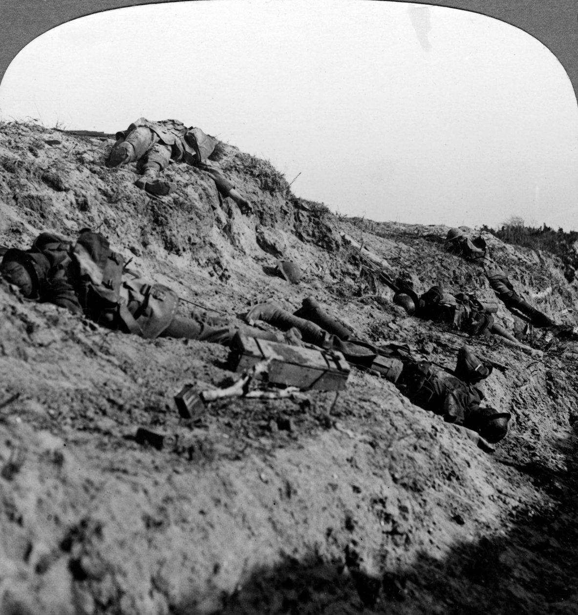Martwi żołnierze, Vimy Ridge, Francja, I wojna światowa, 1914-1918 autorstwa Realistic Travels Publishers