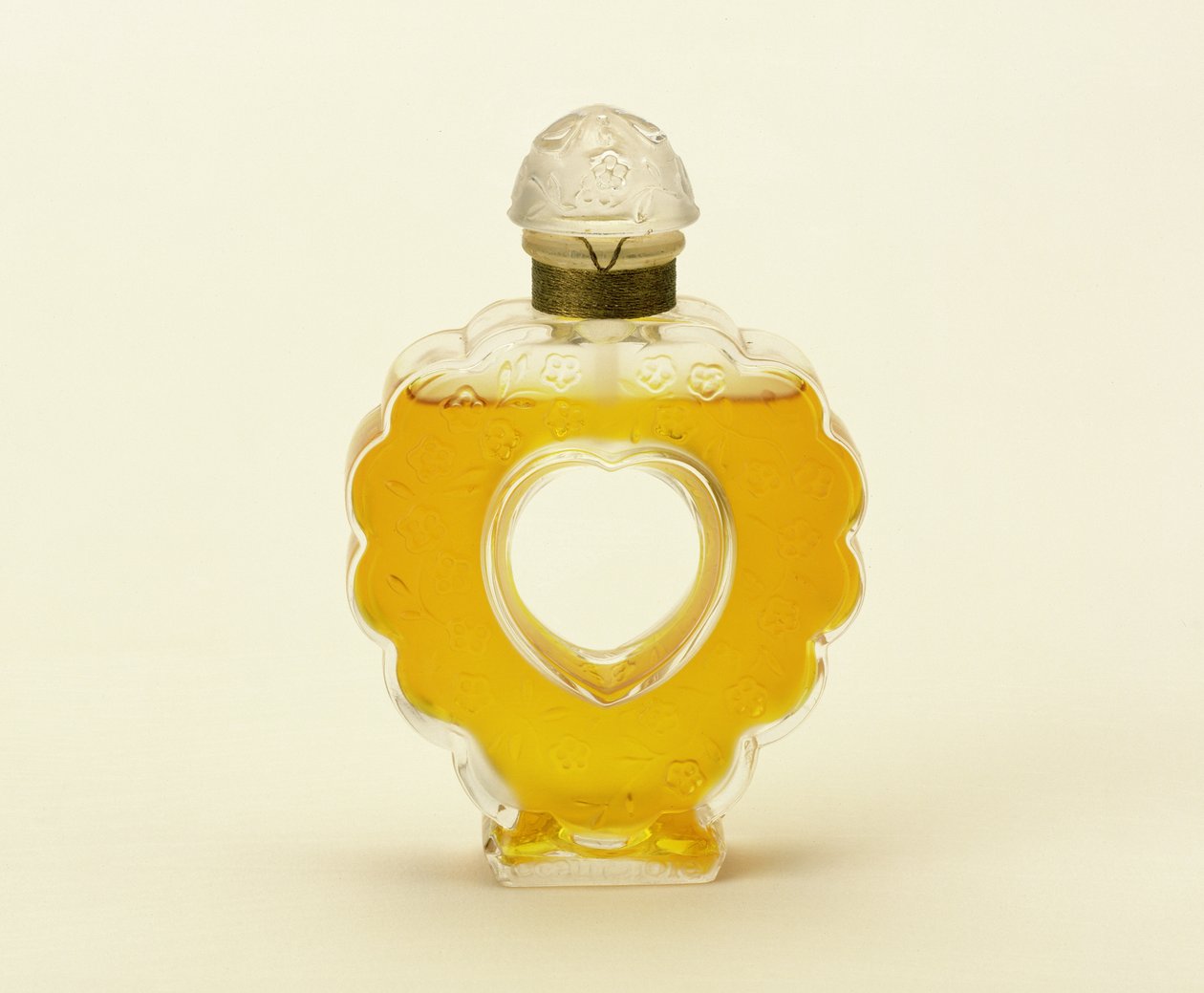Coeur Joie, przezroczysty, matowy flakon zapachowy od Lalique dla Niny Ricci autorstwa Rene Jules Lalique