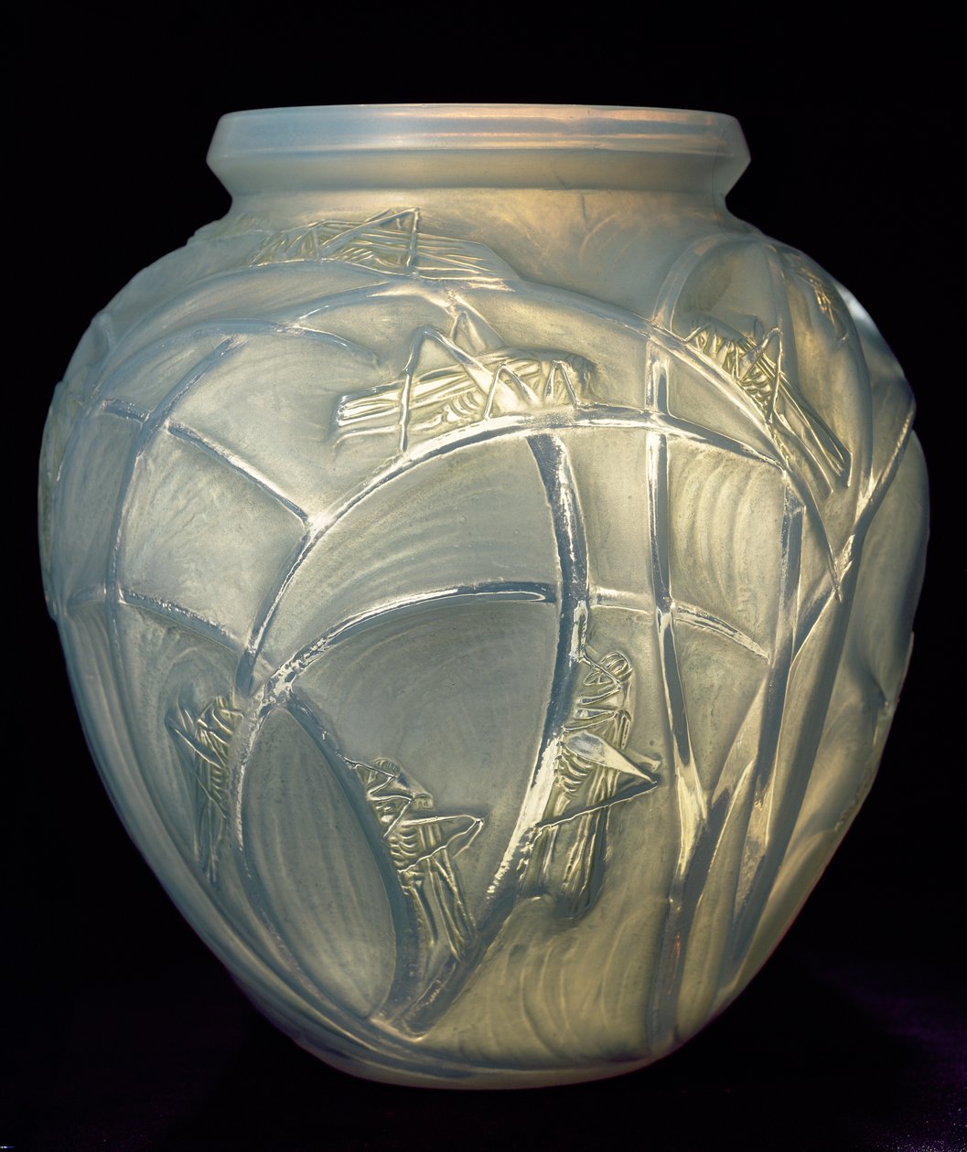 Koniki polne, 1913 (niebieskie szkło opalizujące) autorstwa Rene Jules Lalique