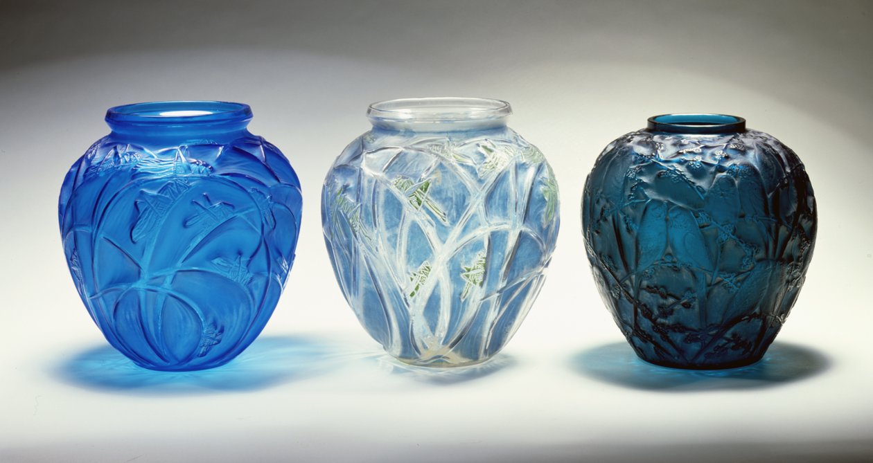Trzy wazony (szkło) autorstwa Rene Jules Lalique
