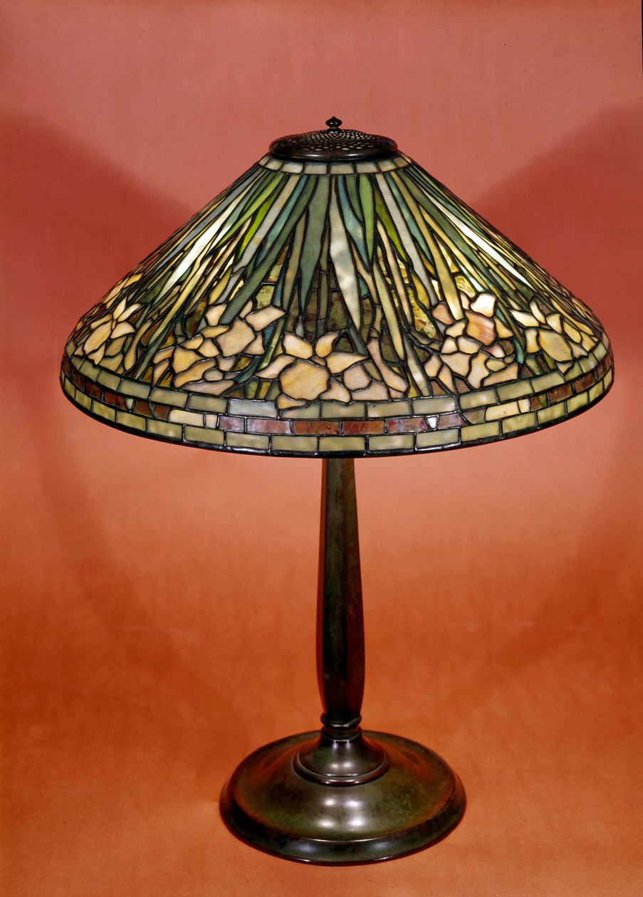 Lampa biurkowa z 1900 r. wykonana przez Rene Lalique (1860-1945) autorstwa Rene Jules Lalique