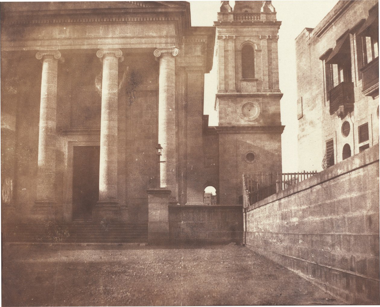 Katedra św. Pawła, Valletta, Malta, z dzwonnicą autorstwa Reverend Calvert Richard Jones