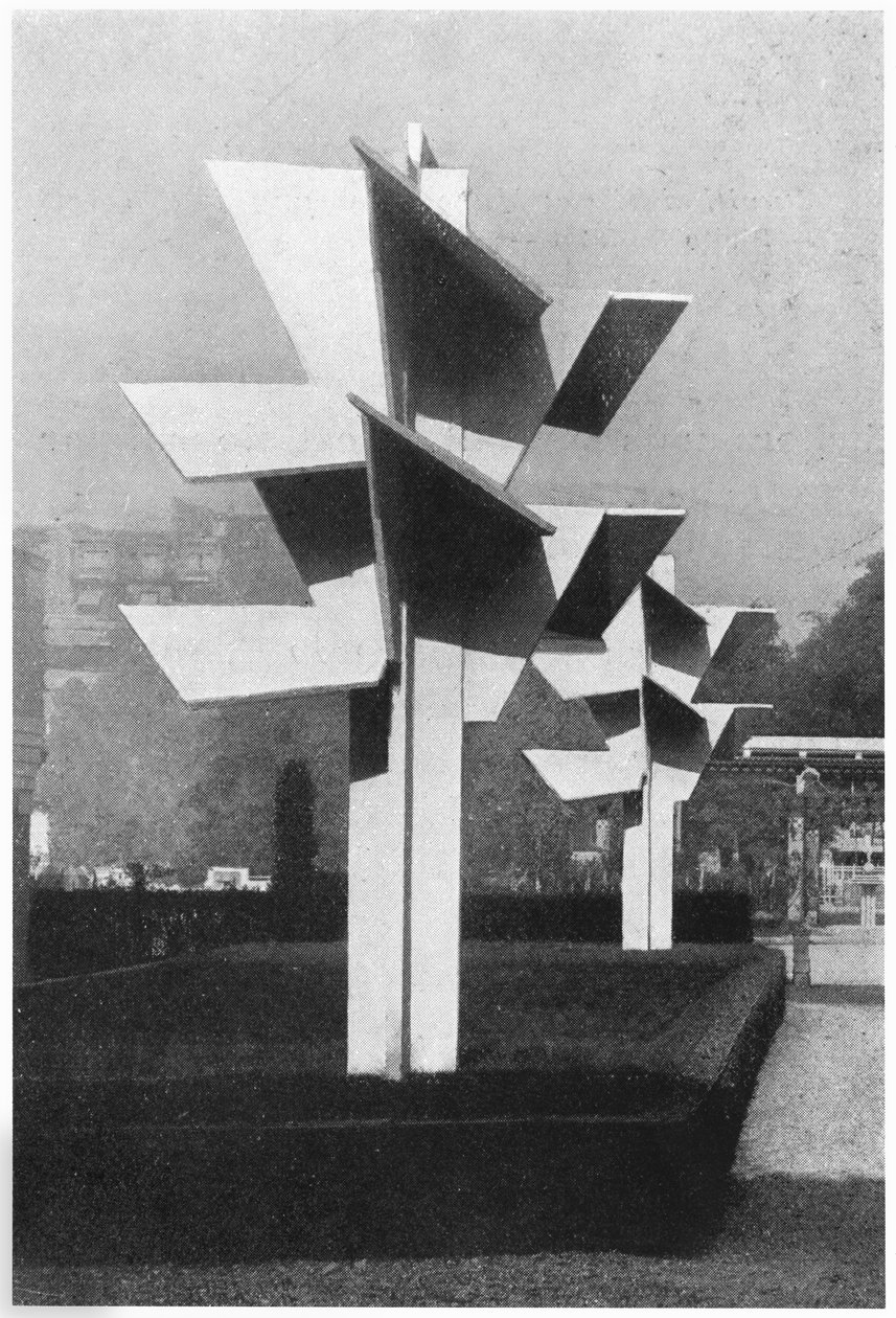 Ogród zimowy i kubistyczne betonowe drzewa na wystawie Art Deco, z „Art et Decoration”, wyd. Albert Levy, Paryż, 1925 (beton) autorstwa Robert Mallet Stevens