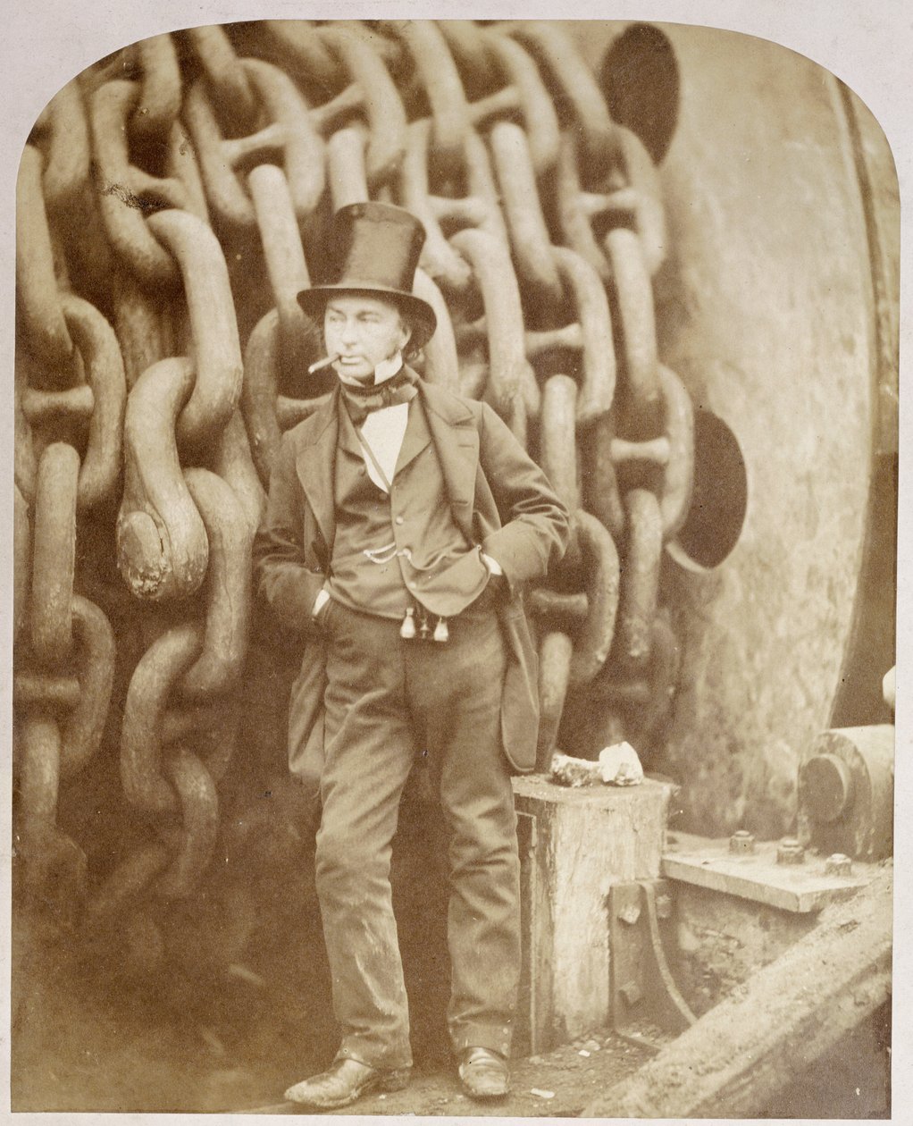 Isambard Kingdom Brunel w Millwall, oparty o bęben łańcuchowy, listopad 1857 autorstwa Robert Howlett