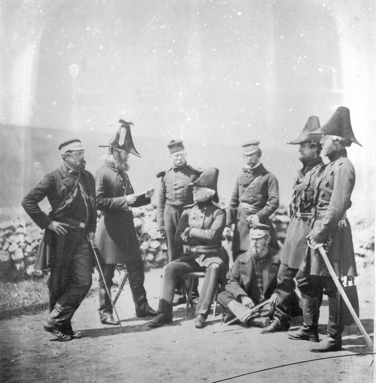 Generał porucznik Sir George Brown GCB i oficerowie jego sztabu, c.1855 autorstwa Roger Fenton