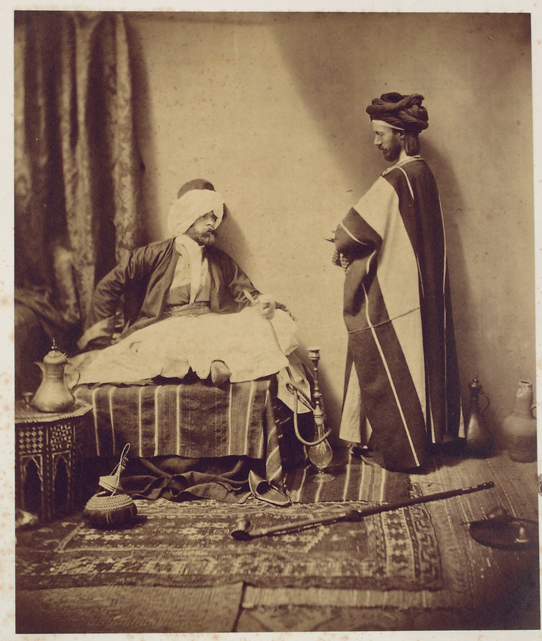 Rozmowa podczas palenia, 1858 autorstwa Roger Fenton