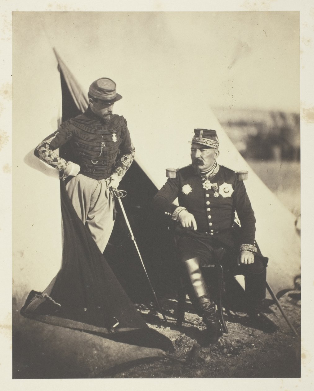 Generał Bosquet i kapitan Dampière autorstwa Roger Fenton