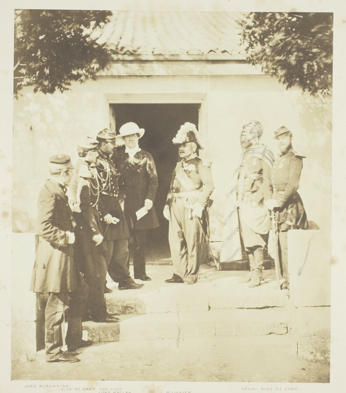 Grupa w siedzibie głównej autorstwa Roger Fenton