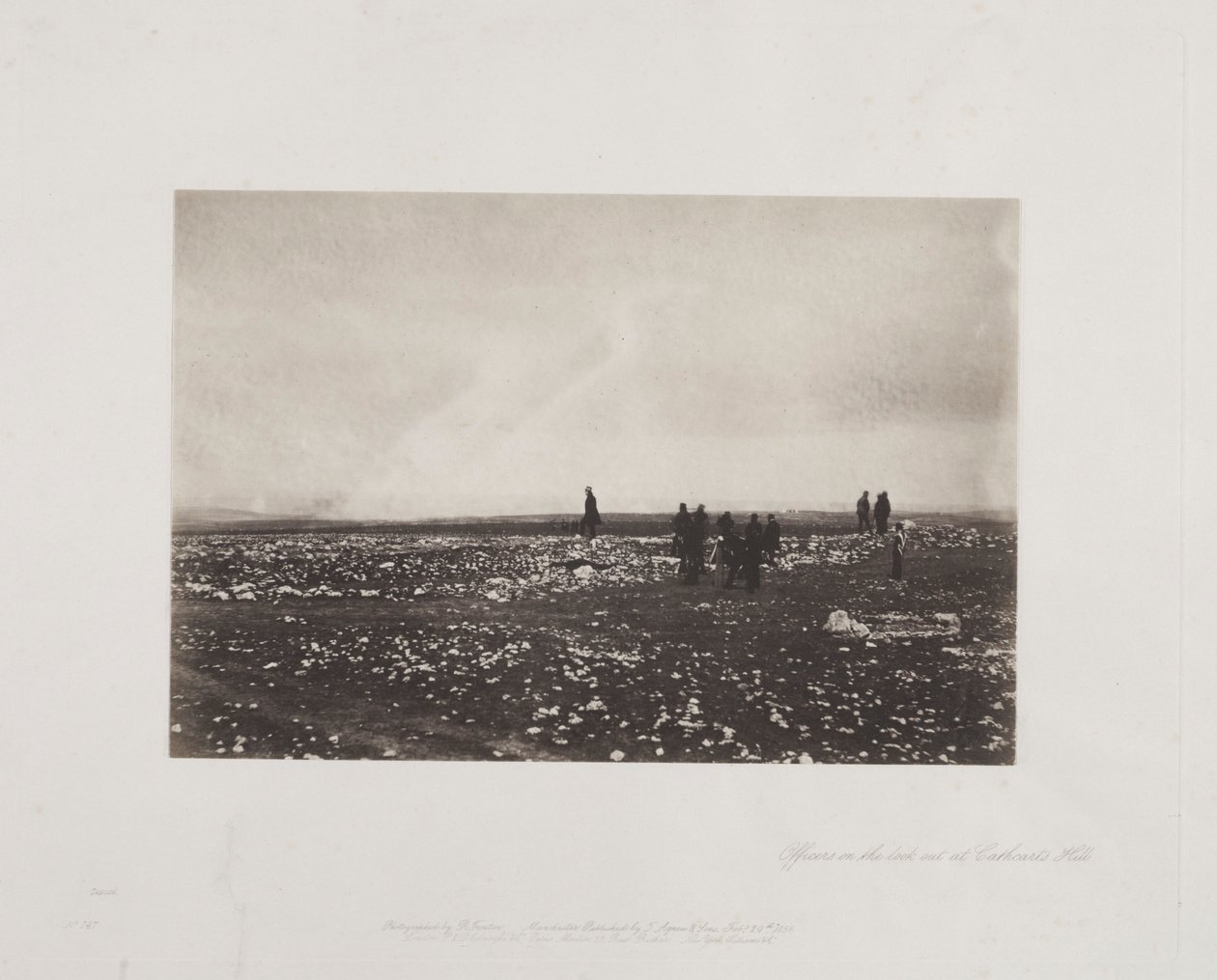 Funkcjonariusze na Lookout na Cathcarts Hill, 1855. autorstwa Roger Fenton