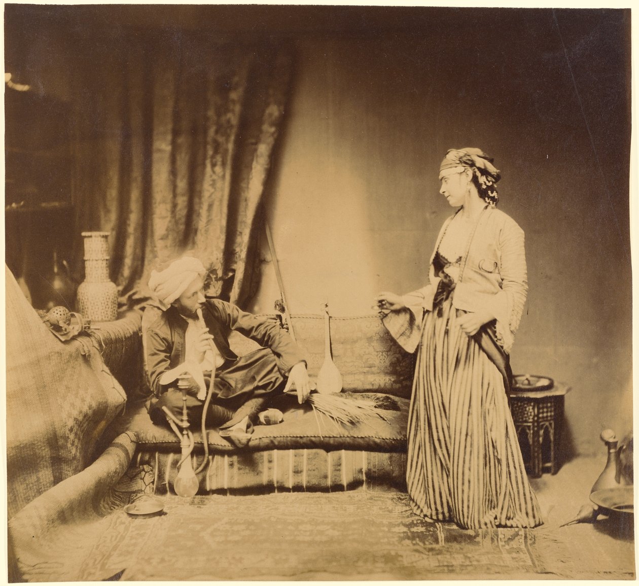 Palacz i tańcząca dziewczyna autorstwa Roger Fenton