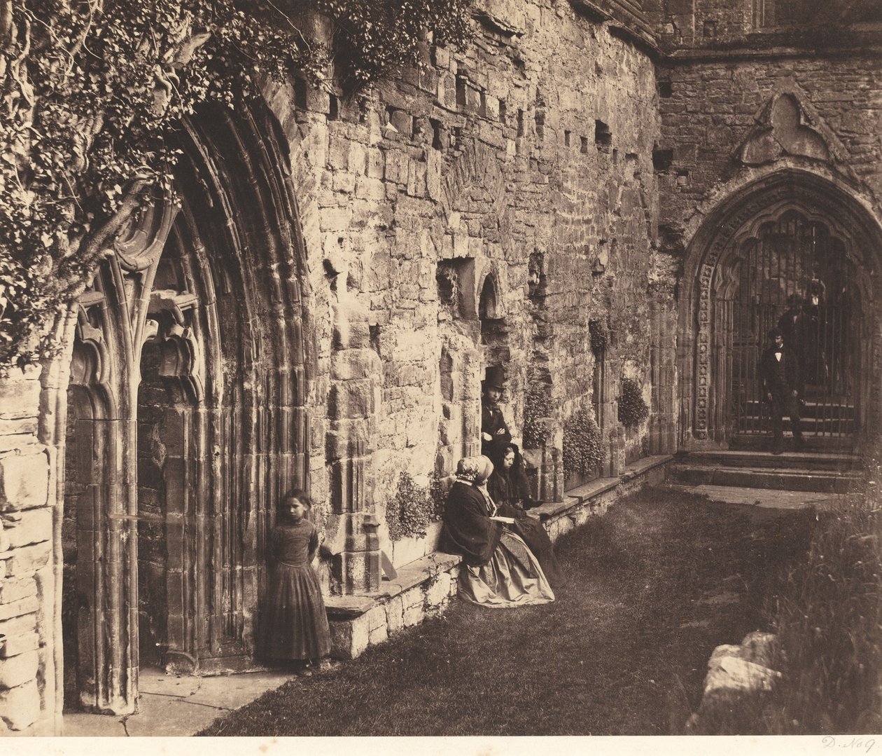 Krużganki, Opactwo Tintern autorstwa Roger Fenton
