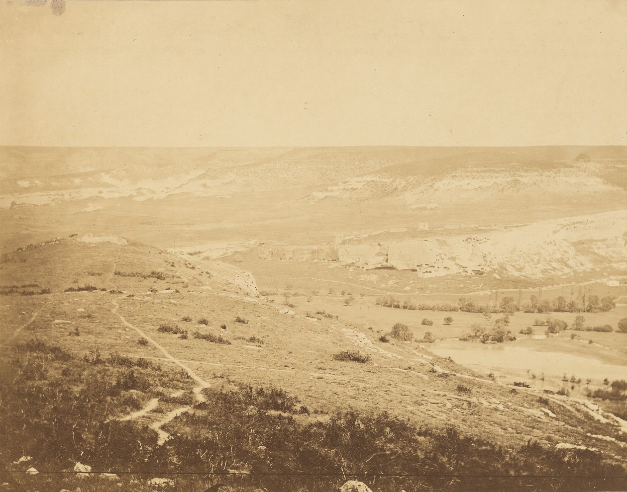 Dolina Inkermann II. autorstwa Roger Fenton