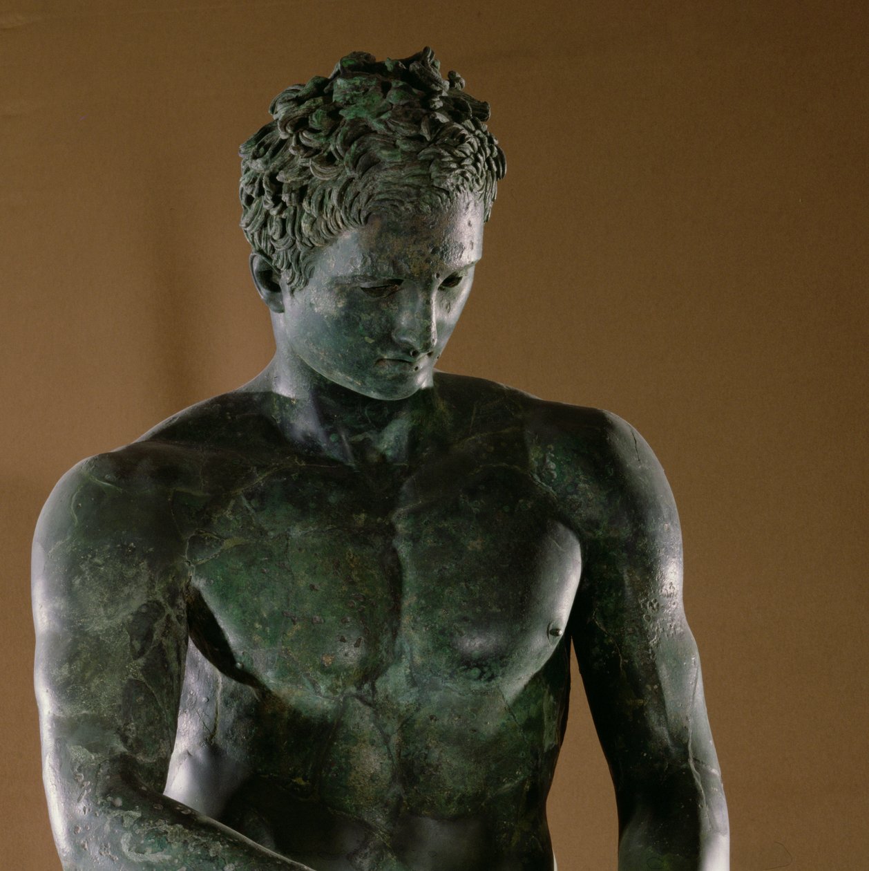 Sportowiec (kopia greckiego oryginału z c04 pne) (brąz) (szczegół) autorstwa Roman