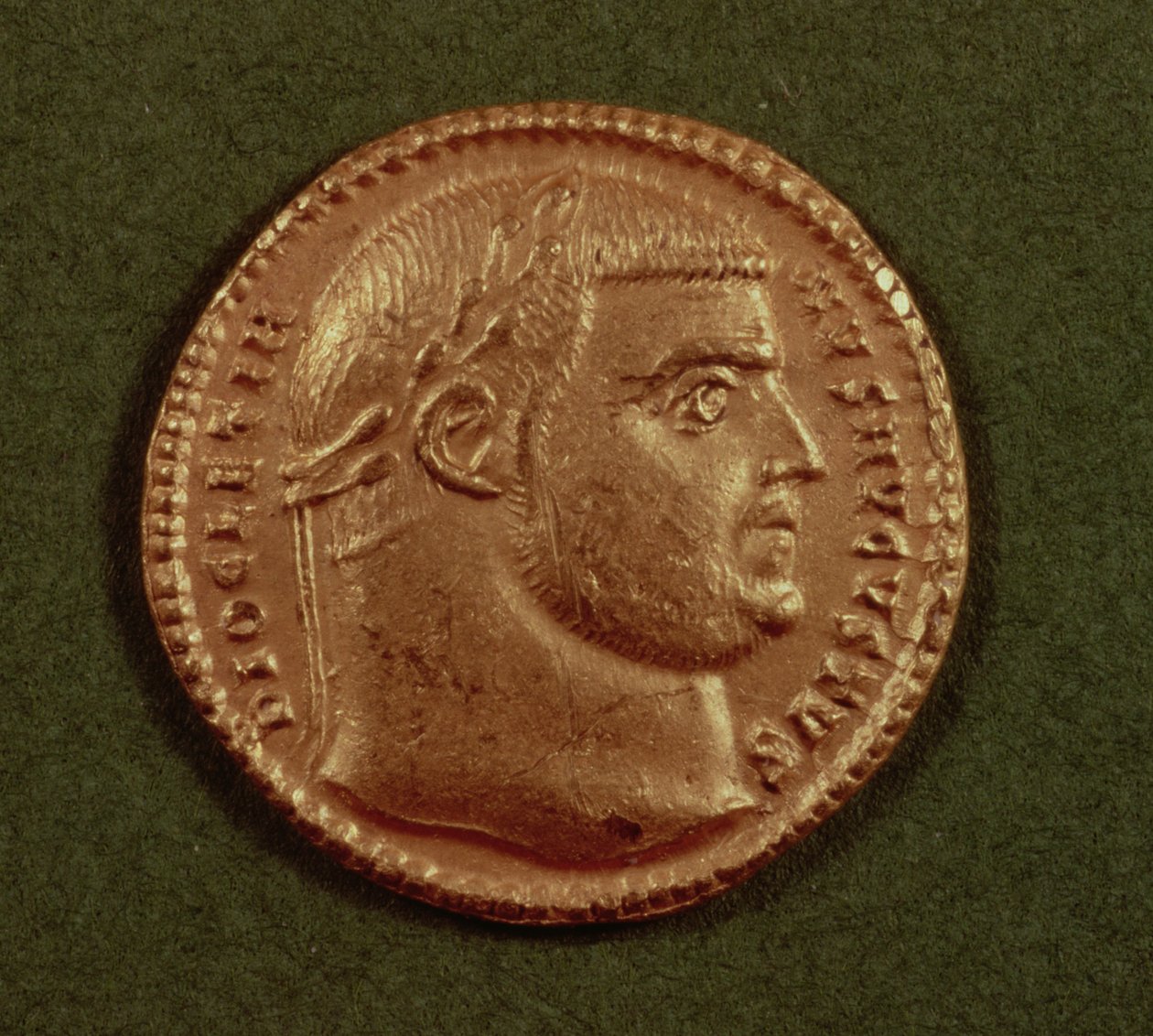 Aureus (awers) Dioklecjana (Ad 284-AD 305) w wieńcu laurowym. Napis: DIOCLETIANVS AVGVSTVS (złoto) autorstwa Roman