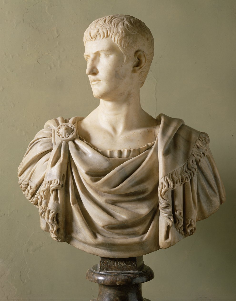 Portret cesarza Kaliguli (12-41) (marmur) autorstwa Roman